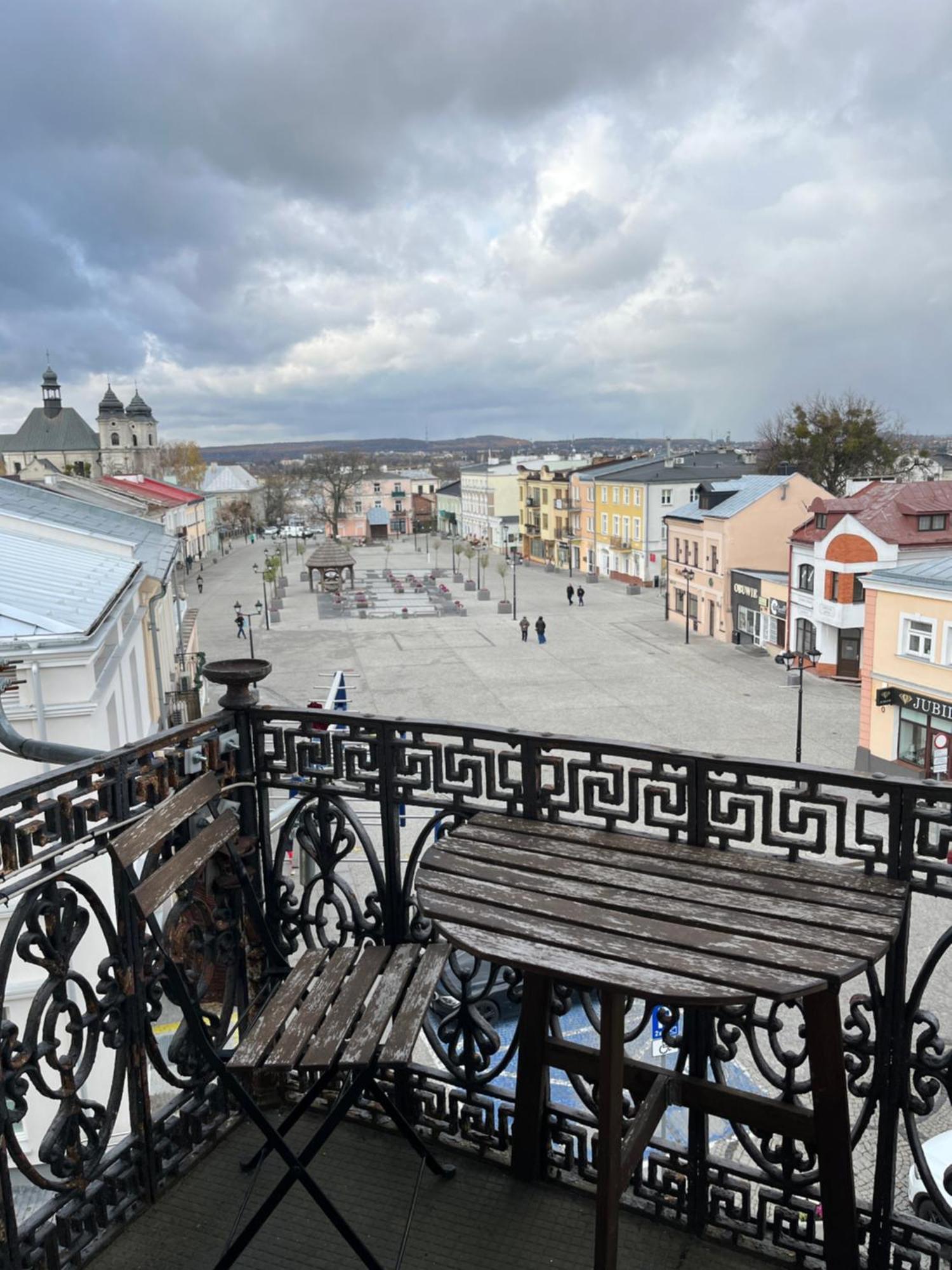 Apartamenty Luczkowskiego Z Widokiem Na Studnie 4 Chełm Dış mekan fotoğraf