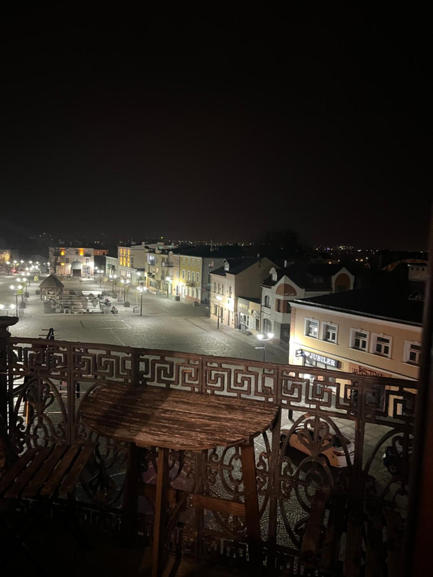 Apartamenty Luczkowskiego Z Widokiem Na Studnie 4 Chełm Dış mekan fotoğraf